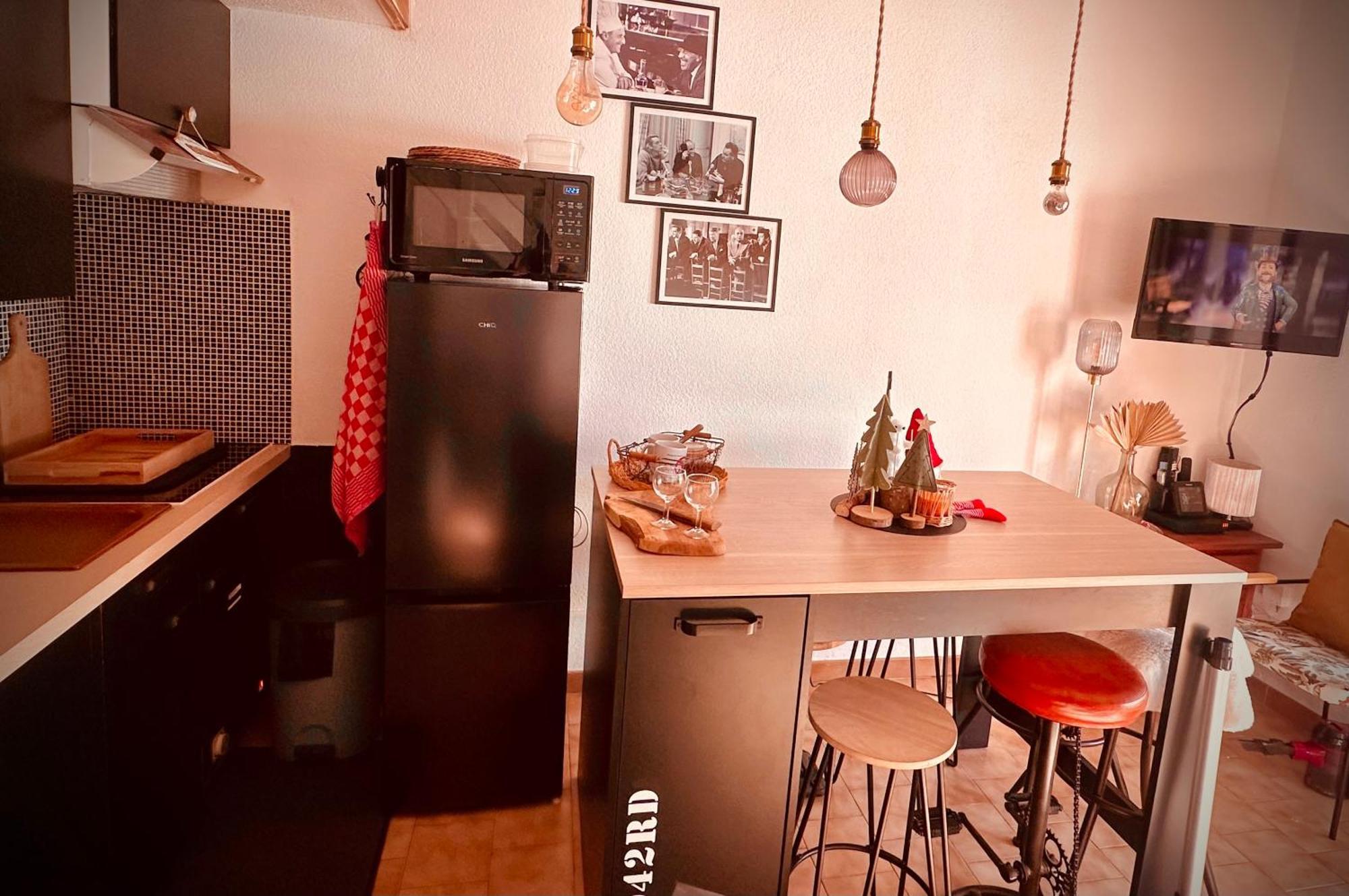 Residence Le Sunset Marseillan-Plage, Entre Mer Et Lagune De Thau, Etape Velo, Famille, Couple, Vrp, Toutou Admis, Jardin, Parking Prive Gratuit, Velos, Clim, Wifi Fibre Gratuite, Commodites, Plage Et Piste Cyclable A Proximite, 6 Couchages Nous Cont Екстериор снимка